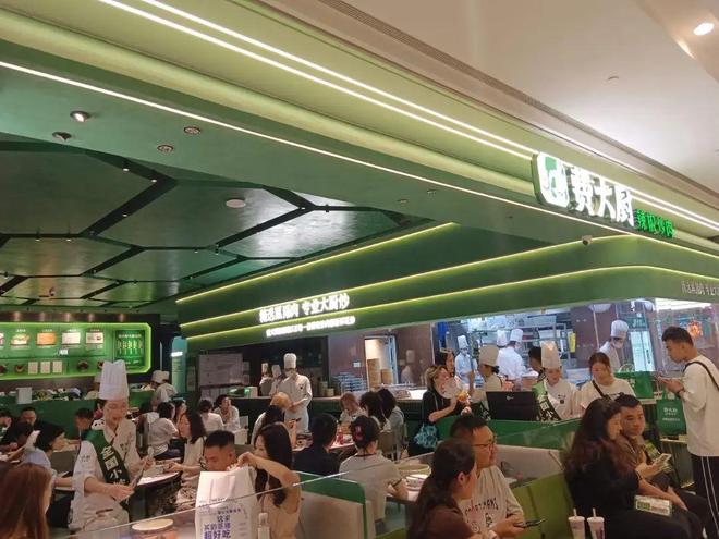 何他们能年销500万+接待超800万人？PG电子麻将胡了模拟器都说餐厅生意差为(图7)